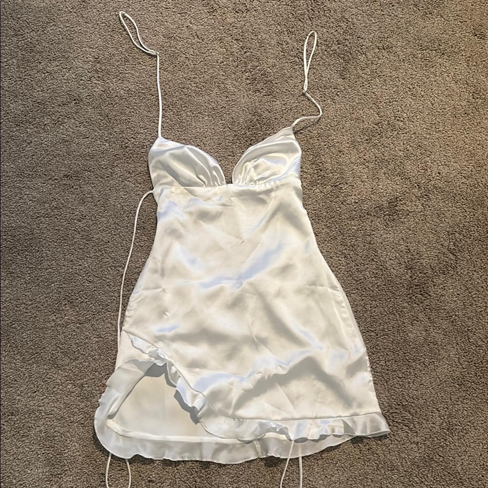 Lucy in the sky white crepe dress